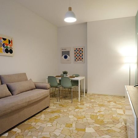 Milano Navigli Apartment - Via Tortona Exterior photo